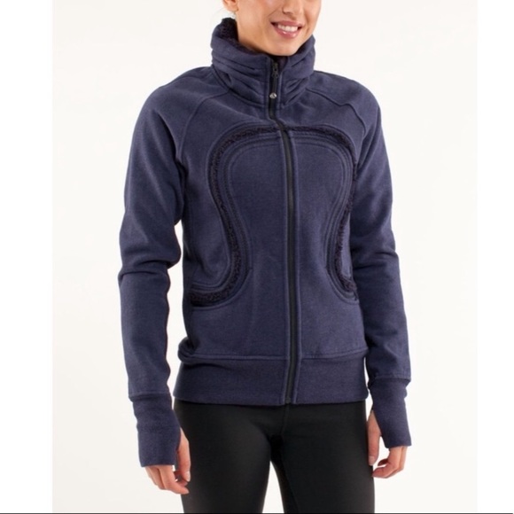 Lululemon Cuddle Up Jacket in Heathered Black - Picture 1 of 5
